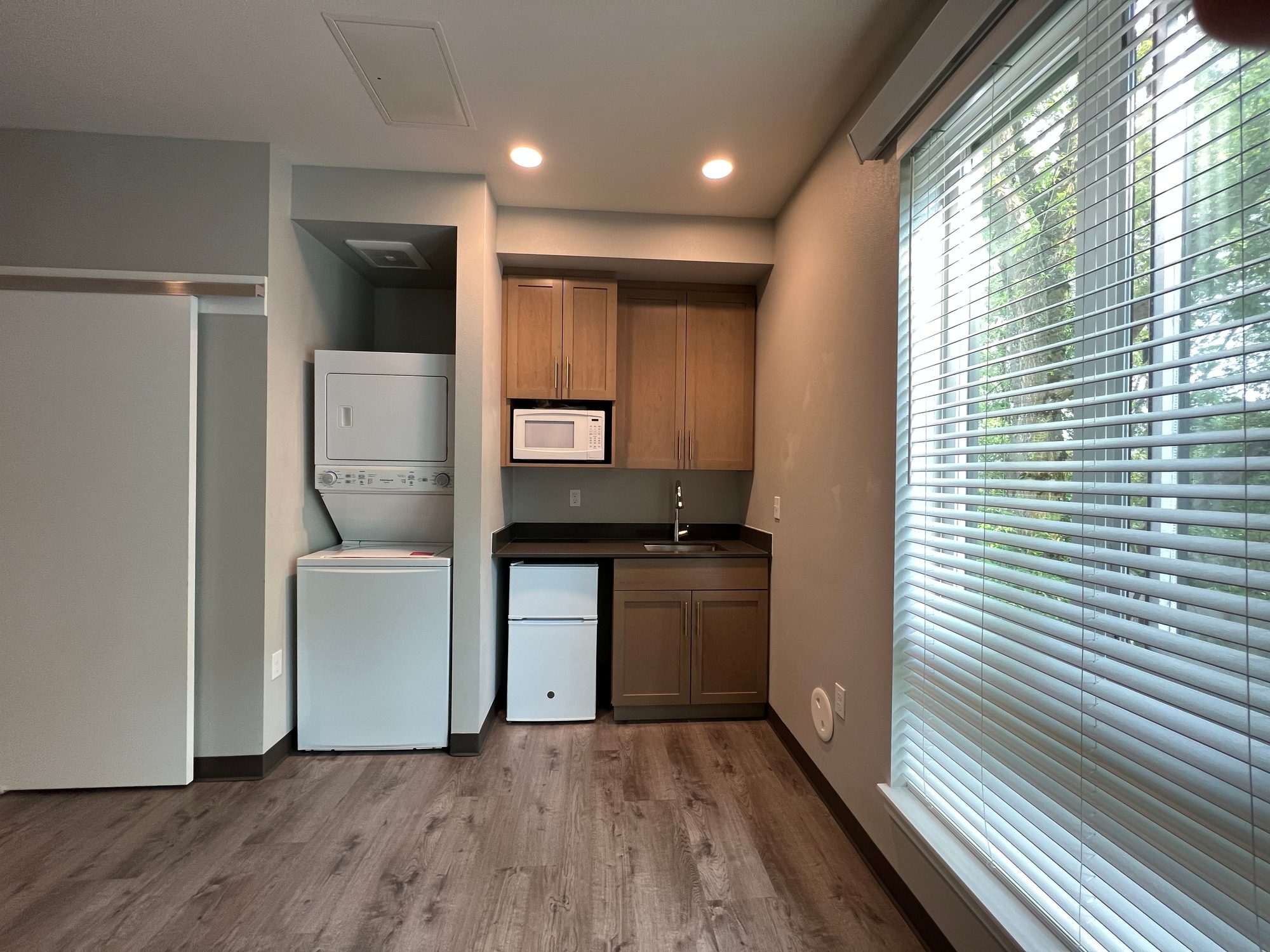 Unit 207 photo